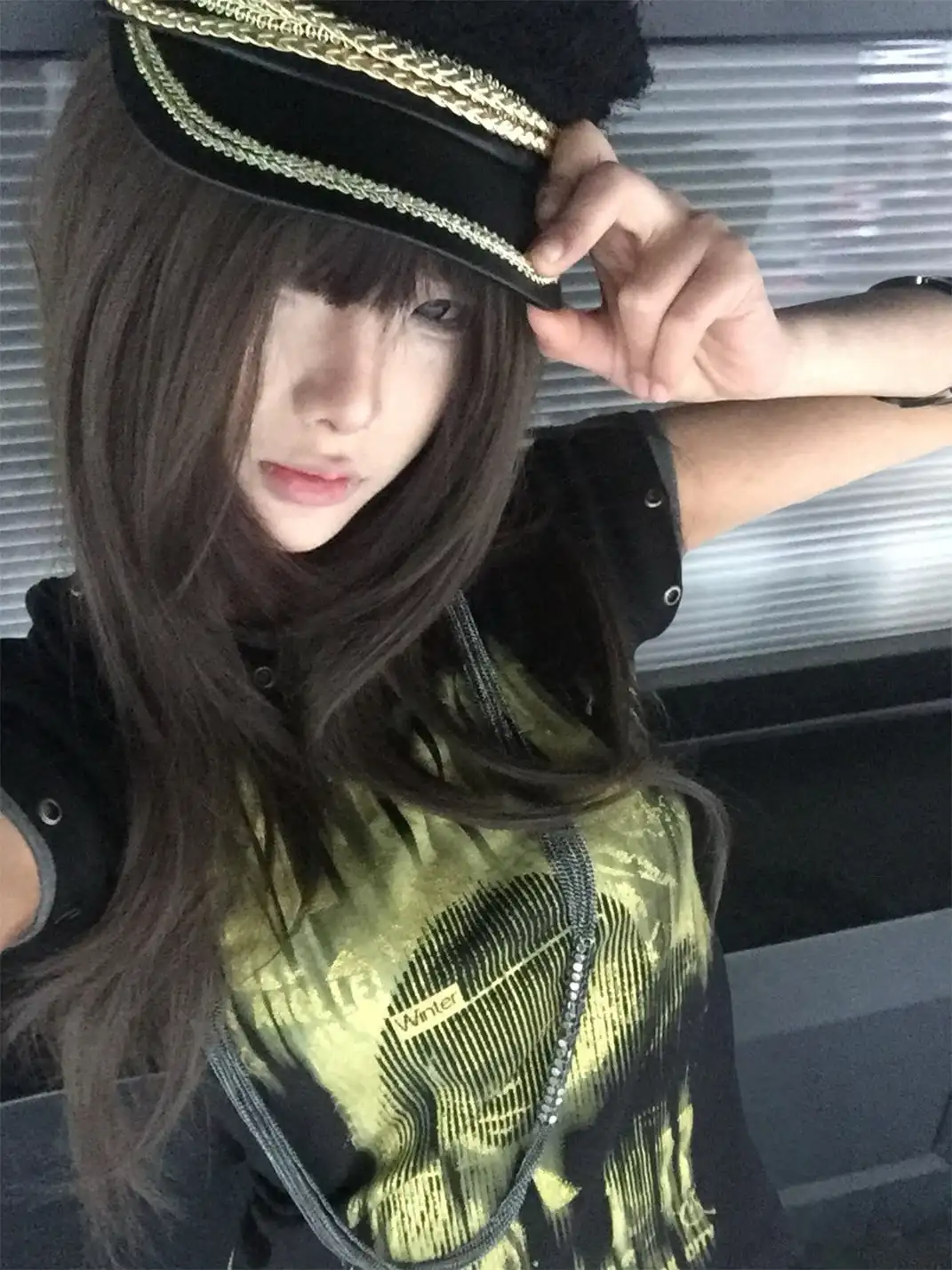 PAIKI | Portrait Gold Hot Stamping Fake Two-Piece T-Shirt