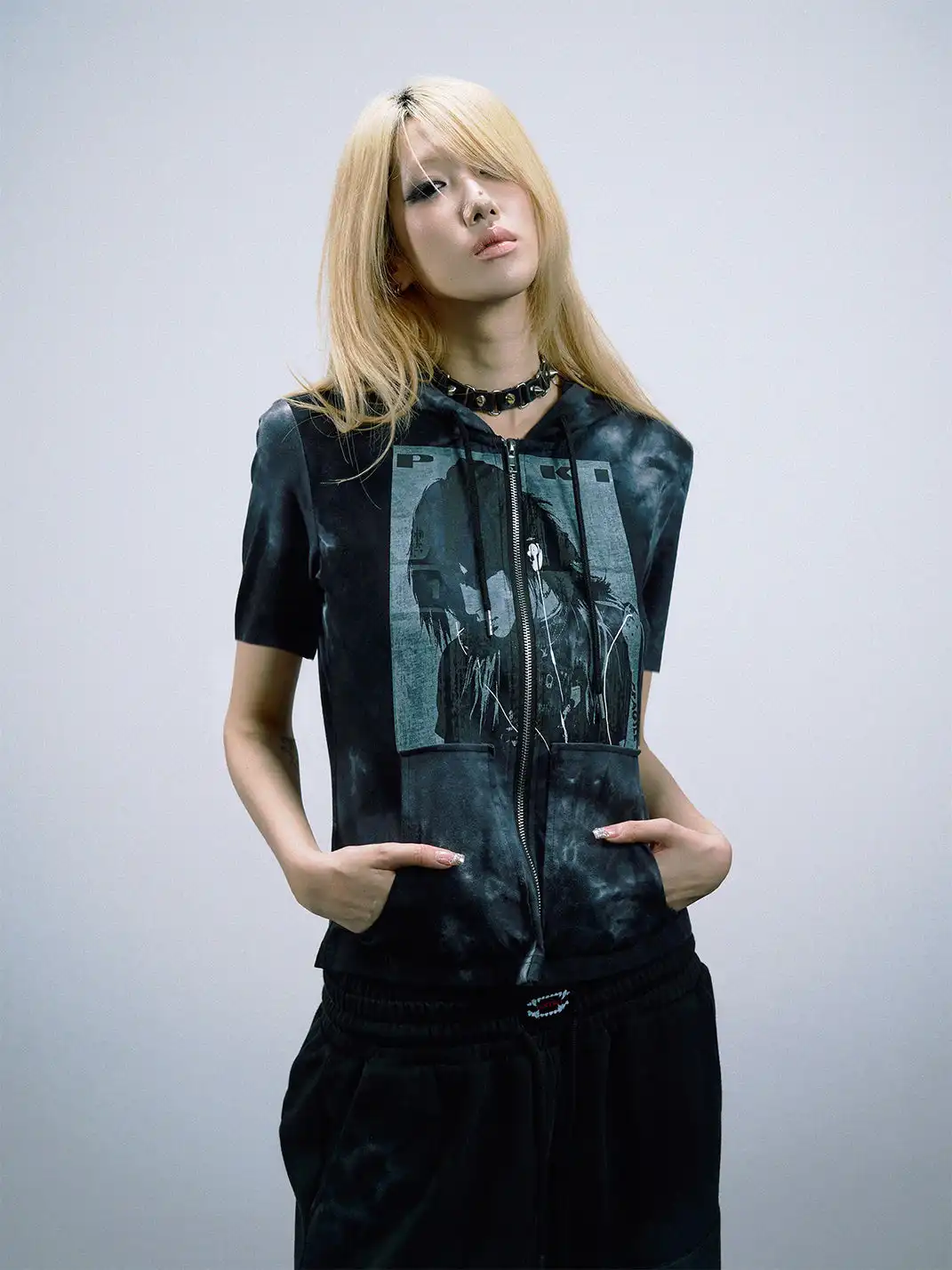 PAIKI | Portrait Hand Tie-Dye Hooded T-Shirt