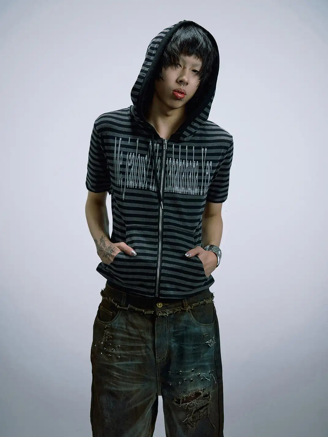 PAIKI | Regular Shoulder Striped Hooded T-Shirt