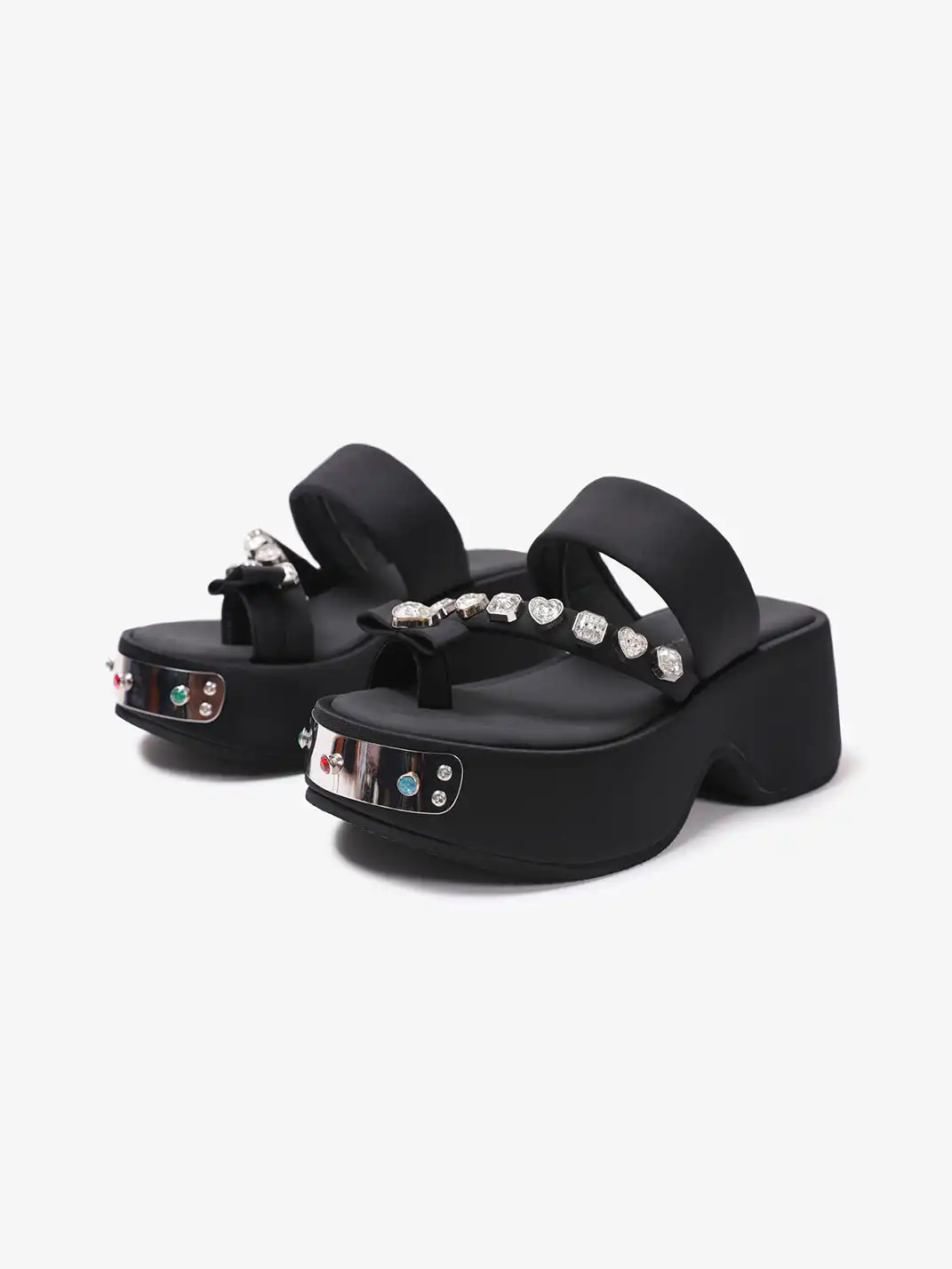 PINJIAHUI | Gem-Embellished Platform Flip-Flop Sandals