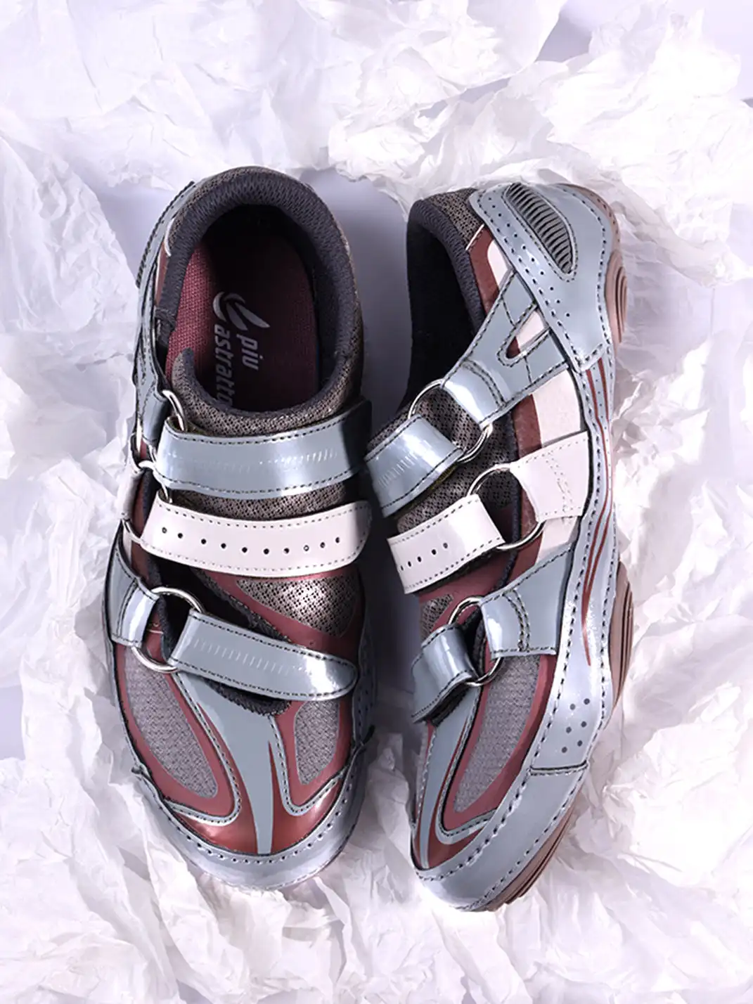 PIU astratto | Hollow Out Functional Flat Shoes-Gray