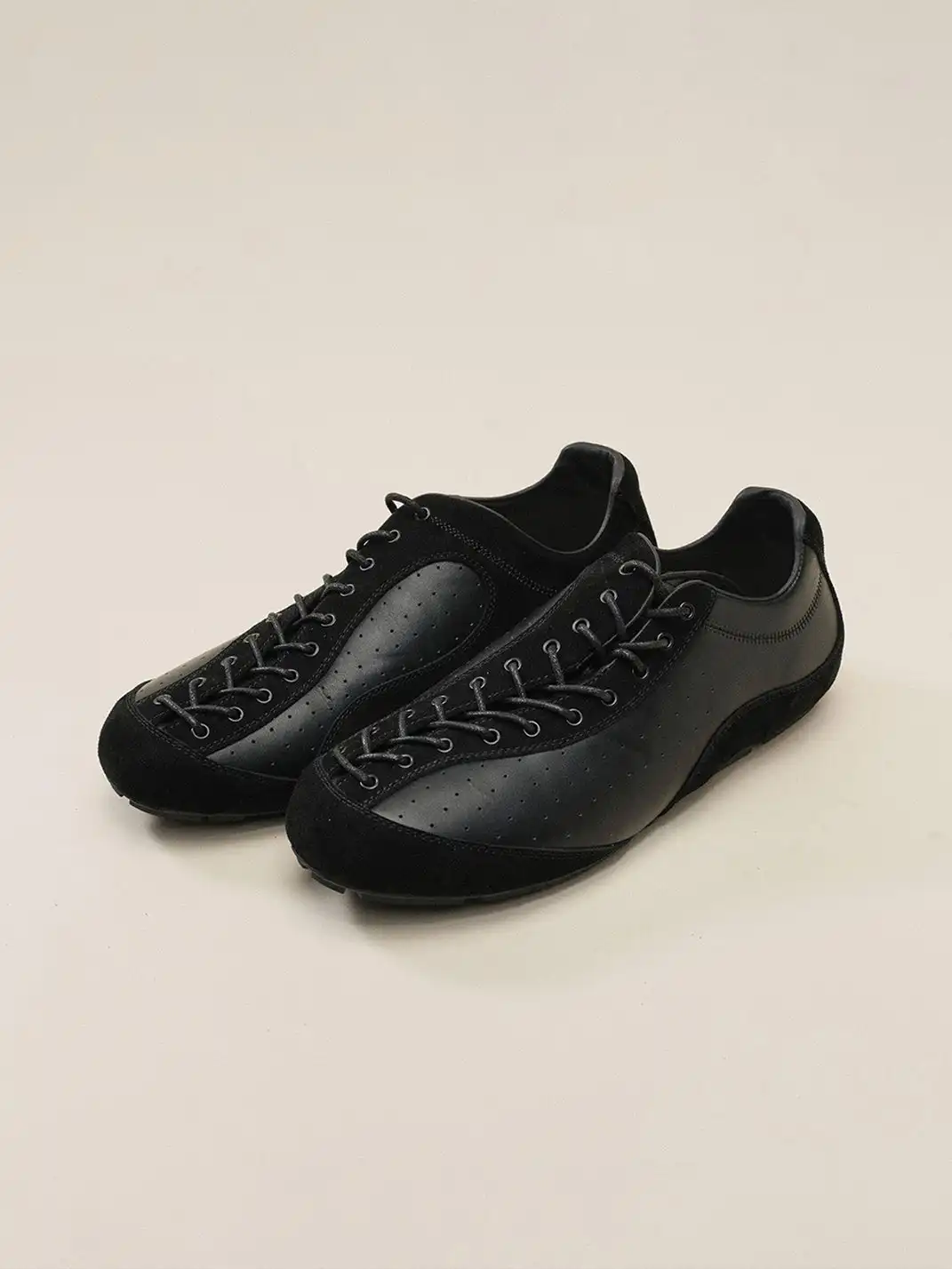 TYPELOOK | Thin Sole German Training Casual Shoes