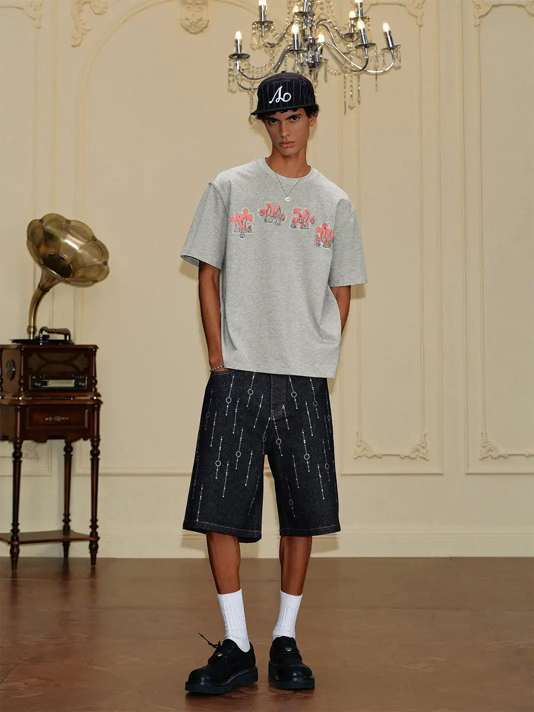 YADcrew | Full Rhinestone Meteor Denim Six-Point Shorts