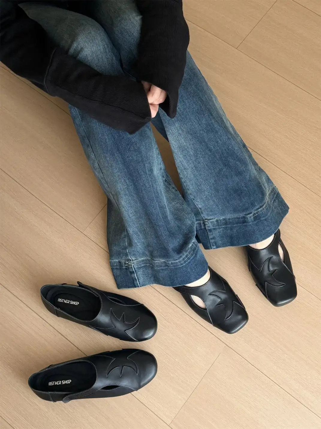 Asthershop | Star And Moon Slip-On Flat Shoes