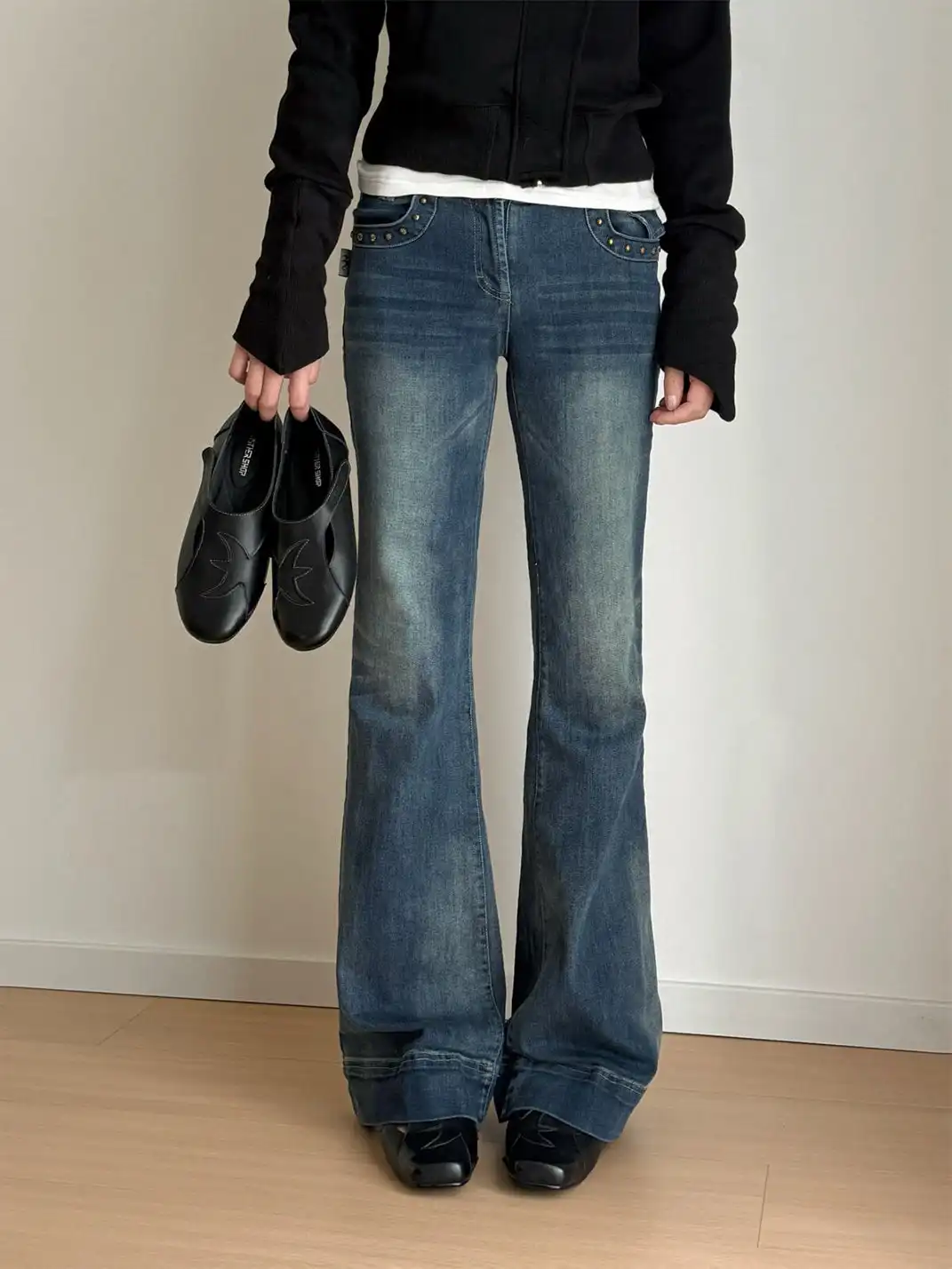 Asthershop | Star And Moon Slip-On Flat Shoes