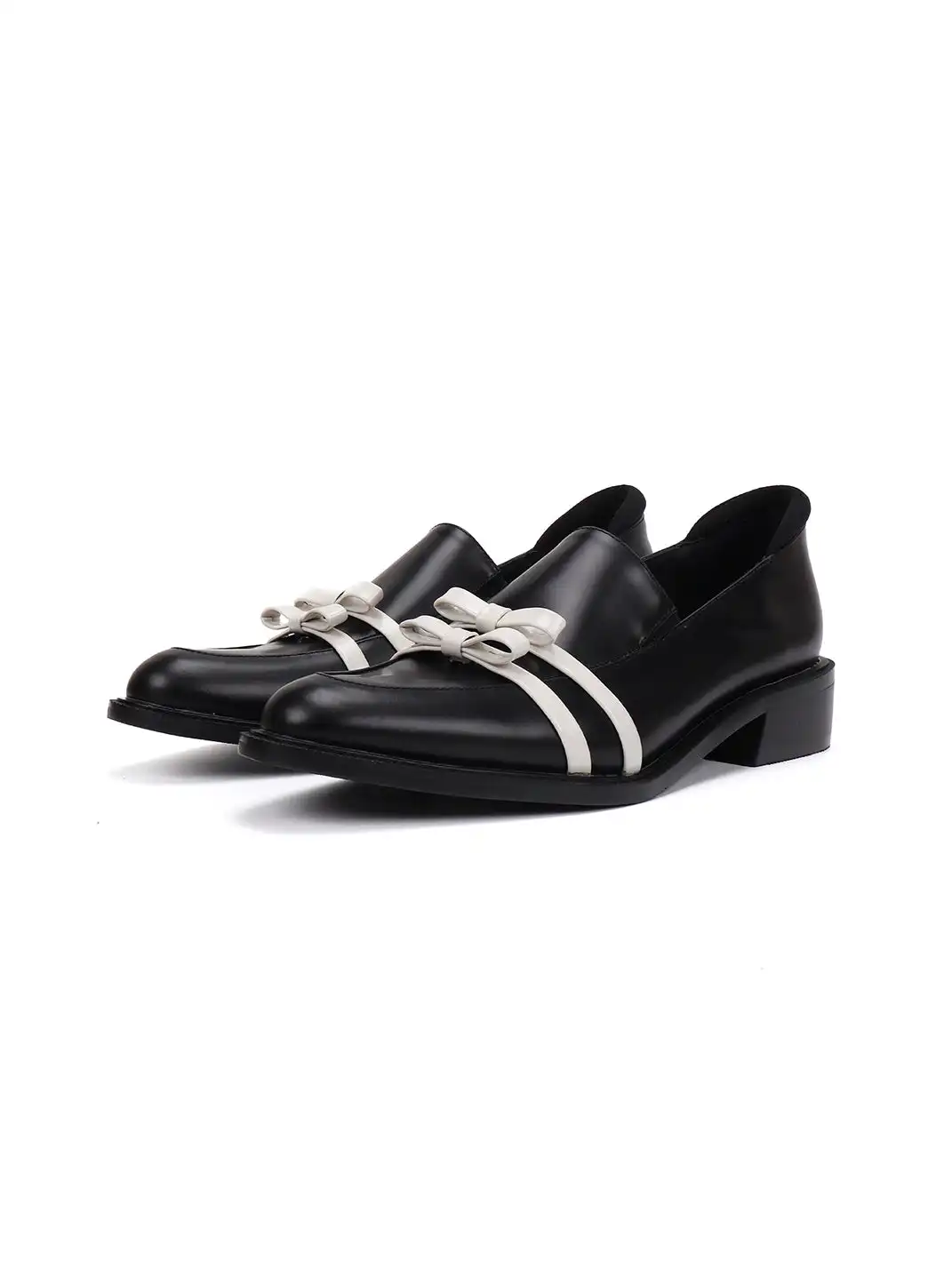 Asthershop | White Butterfly Chunky Heel Round Toe Loafers