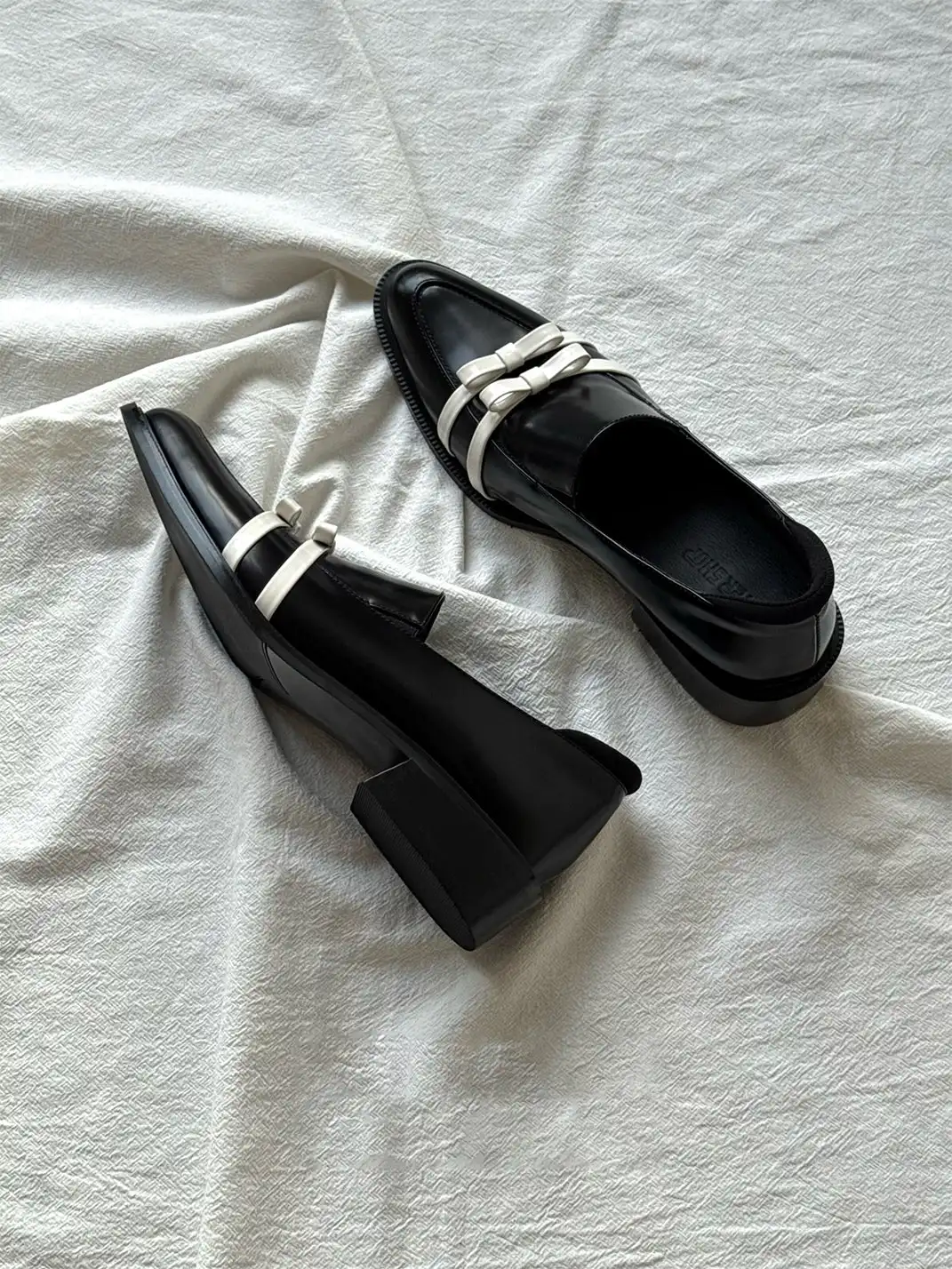 Asthershop | White Butterfly Chunky Heel Round Toe Loafers