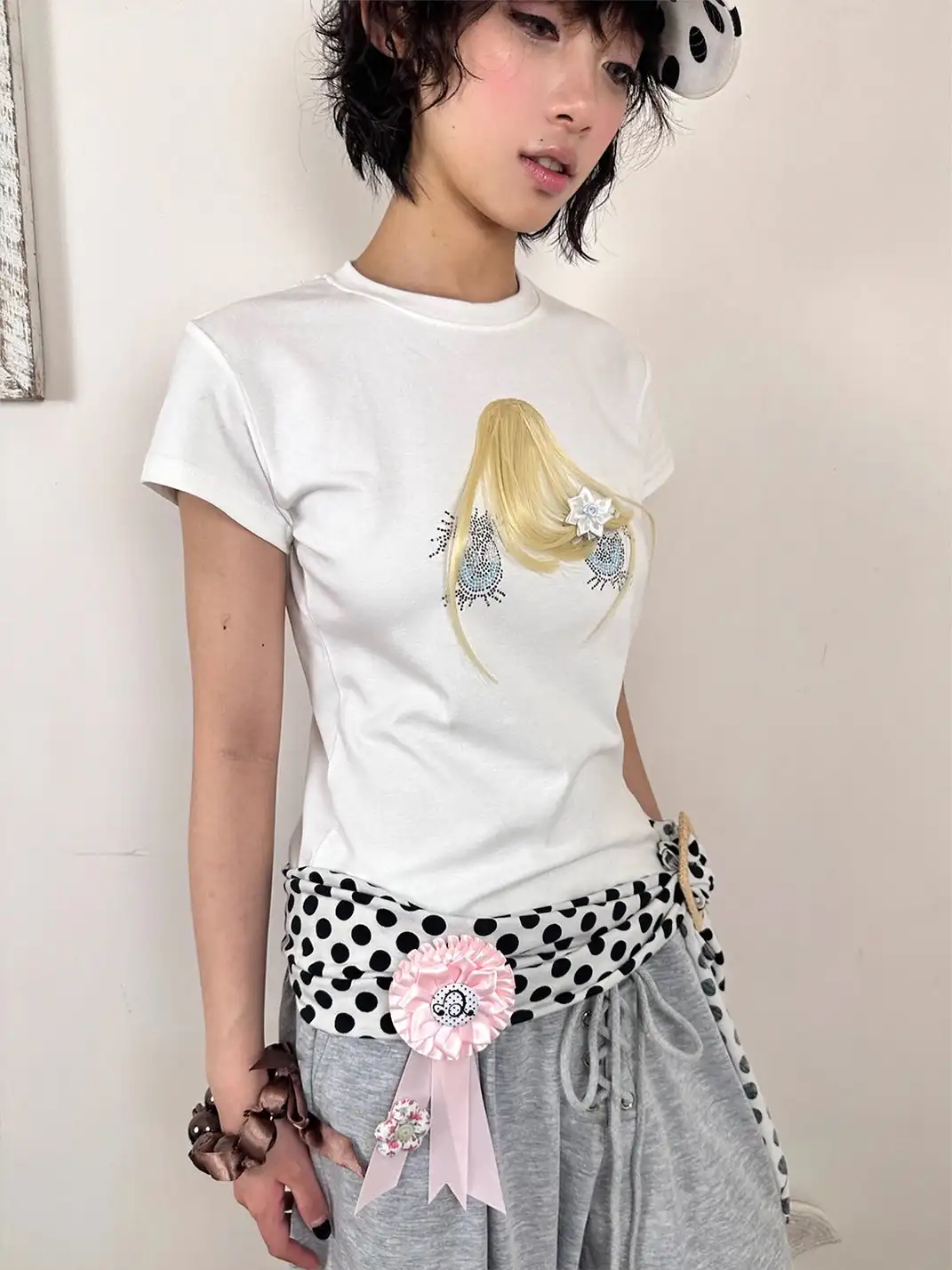 nit alcove | Big Eyes Rhinestone Bangs Wig T-shirt