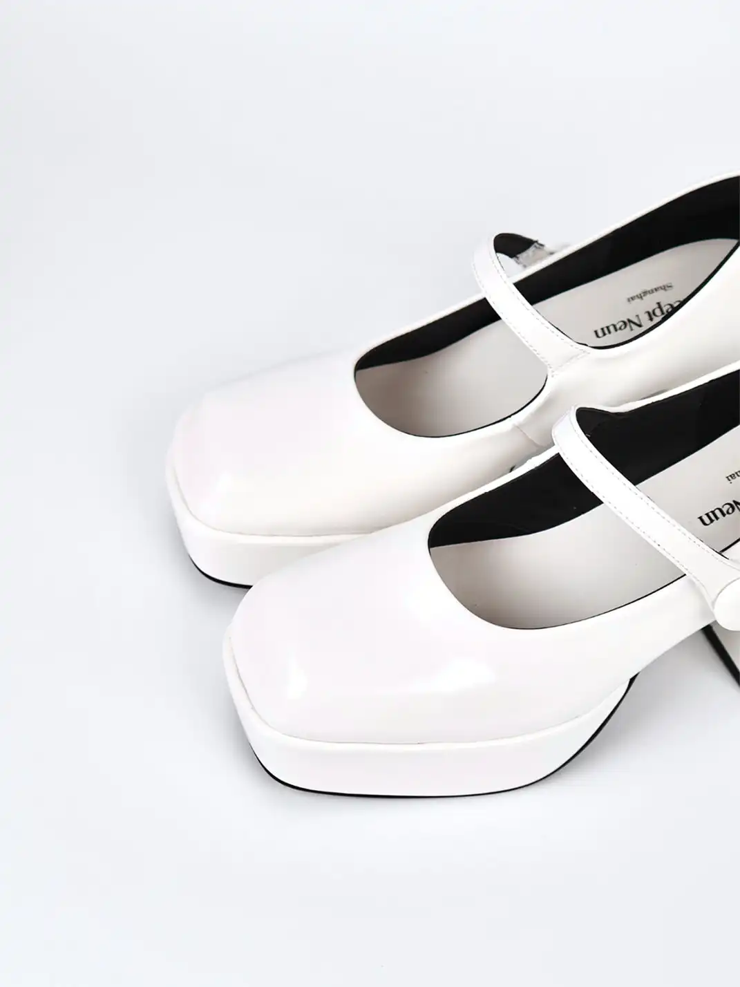 Concept Neun | Block Heel Square Toe Mary Jane Shoes
