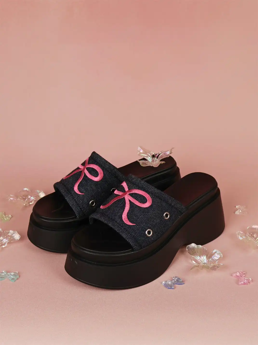 Concept Neun | Platform Bow Embroidered Slippers
