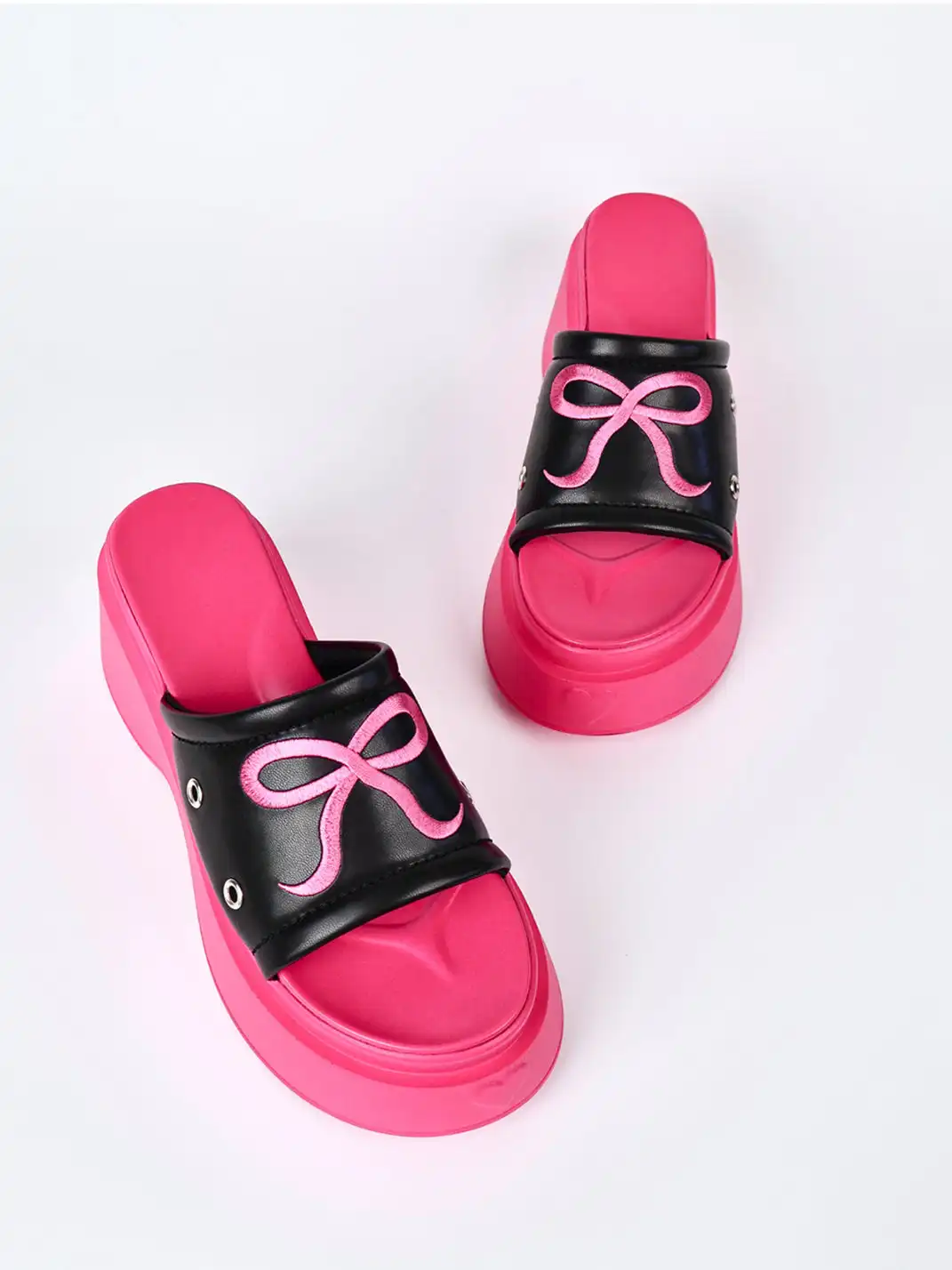 Concept Neun | Platform Bow Embroidered Slippers