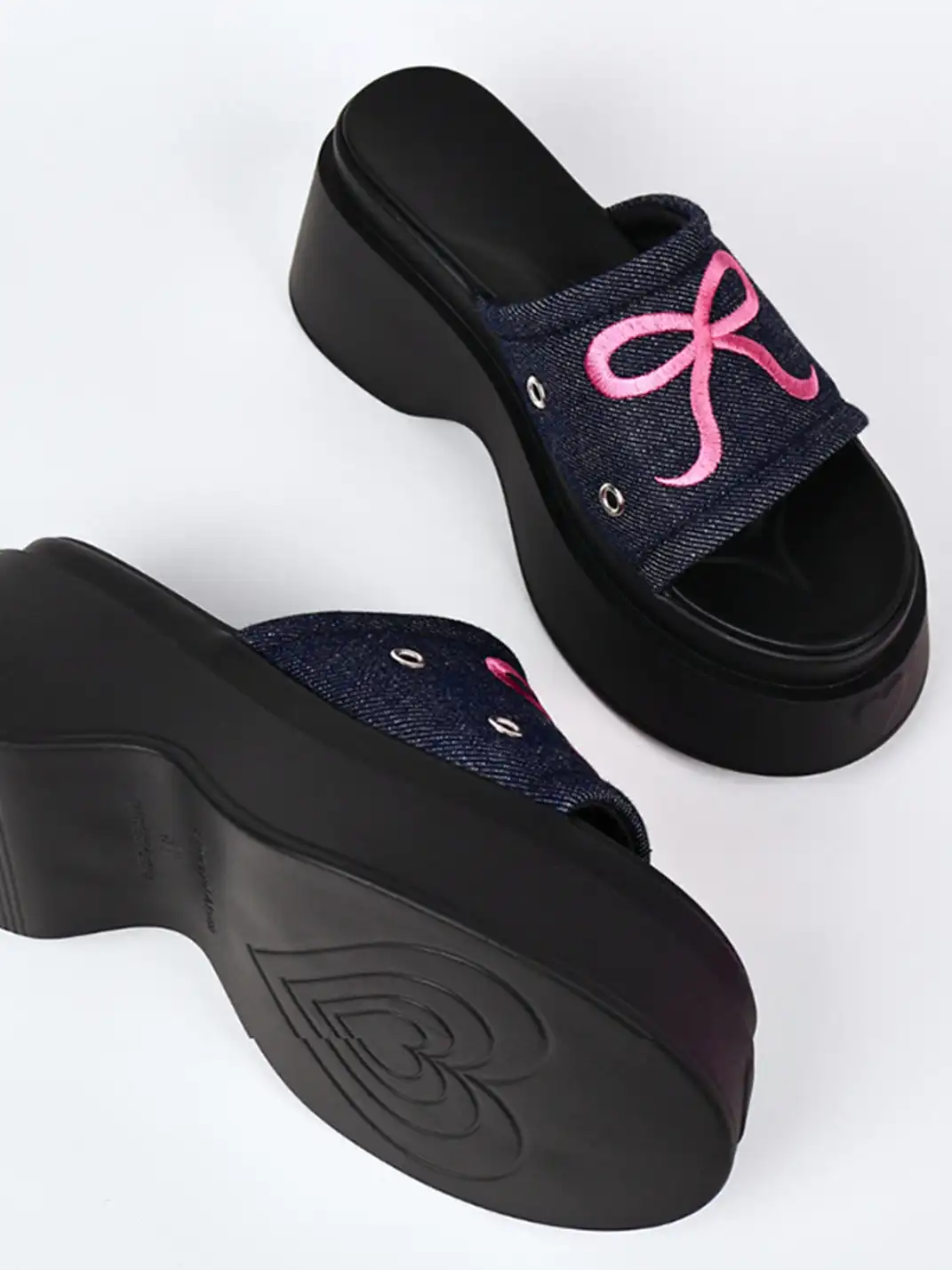 Concept Neun | Platform Bow Embroidered Slippers