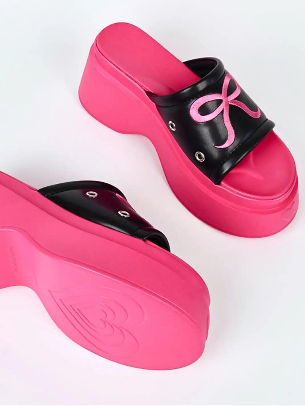 Concept Neun | Platform Bow Embroidered Slippers