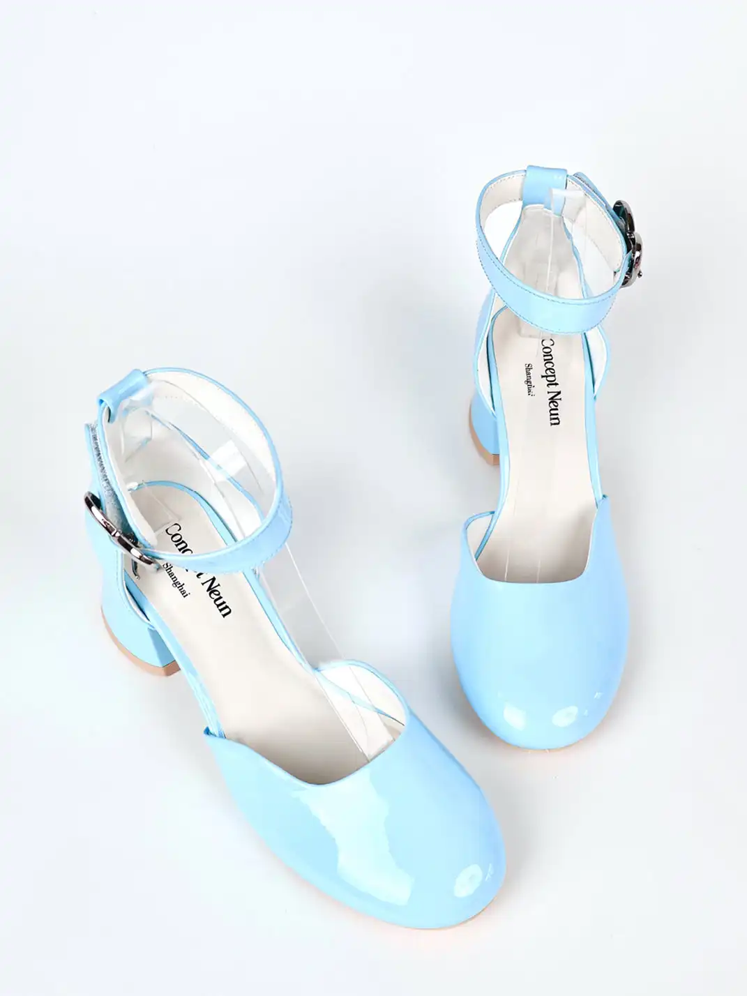 Concept Neun | Thick Block Heel Heart Pattern Mary Jane Shoes
