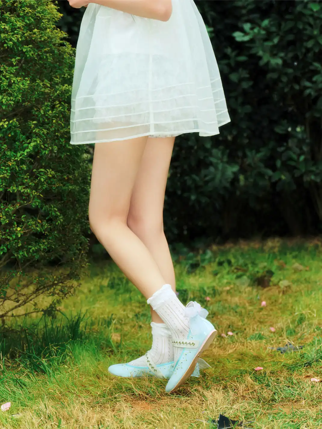 Concept Neun | Rhinestone Bow Mary Jane Flats