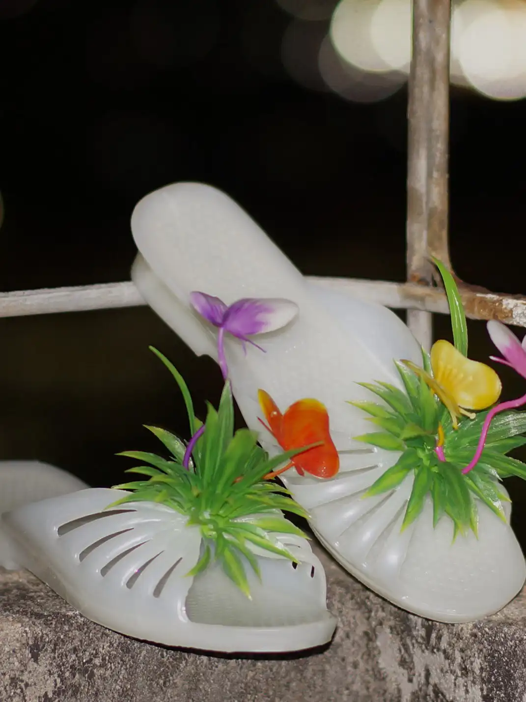 Osw | Iridescent Butterfly Plastic Grass Rubber Slippers