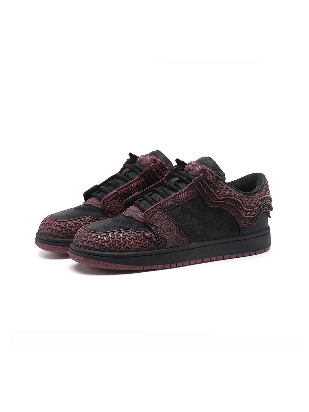 SGSX | Jin Yi Wei 3D Embossed Low-Top Sneakers