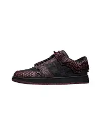 SGSX | Jin Yi Wei 3D Embossed Low-Top Sneakers