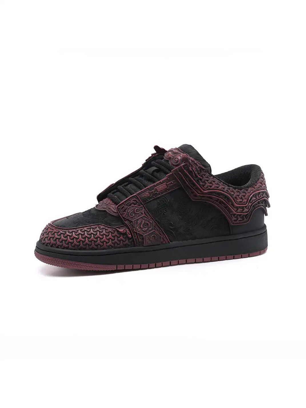 SGSX | Jin Yi Wei 3D Embossed Low-Top Sneakers
