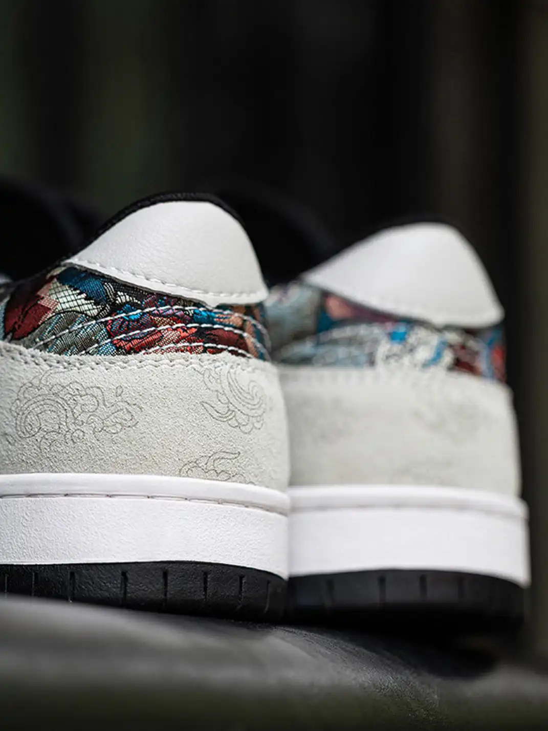 MRA | Painted Embroidered Chinese Style Skate Shoes