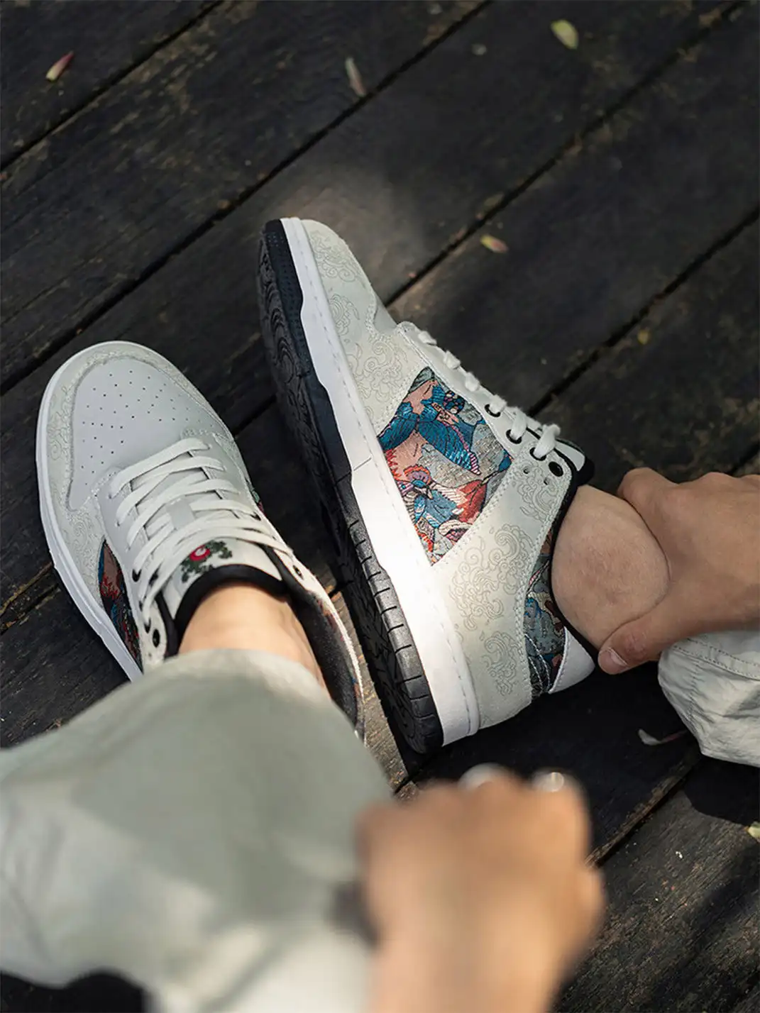 MRA | Painted Embroidered Chinese Style Skate Shoes