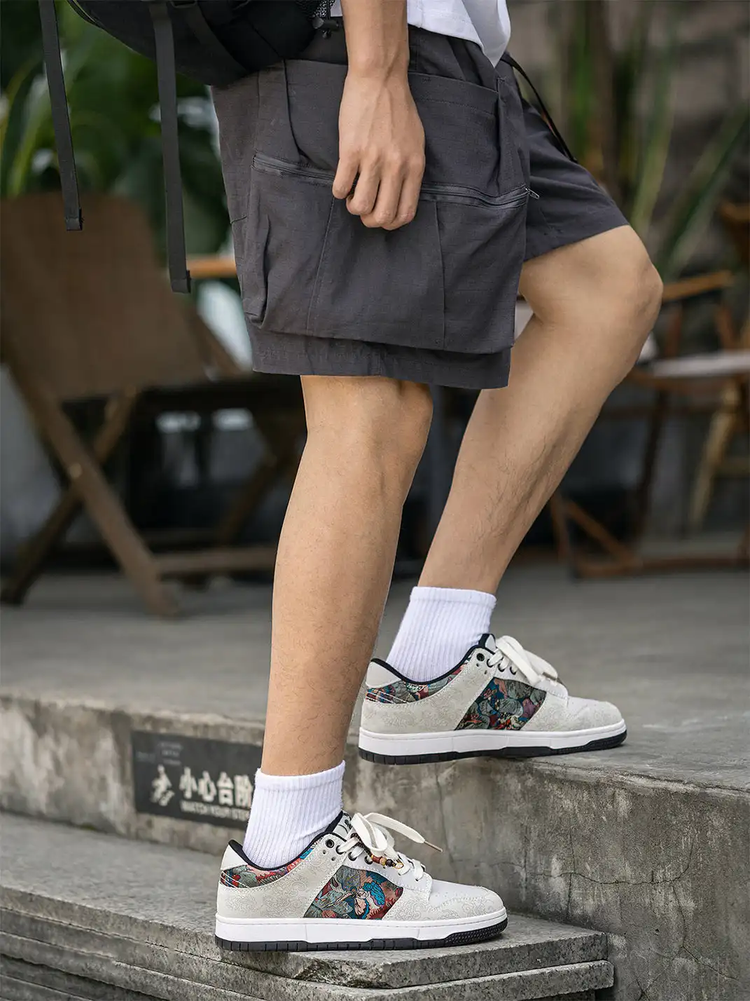 MRA | Painted Embroidered Chinese Style Skate Shoes