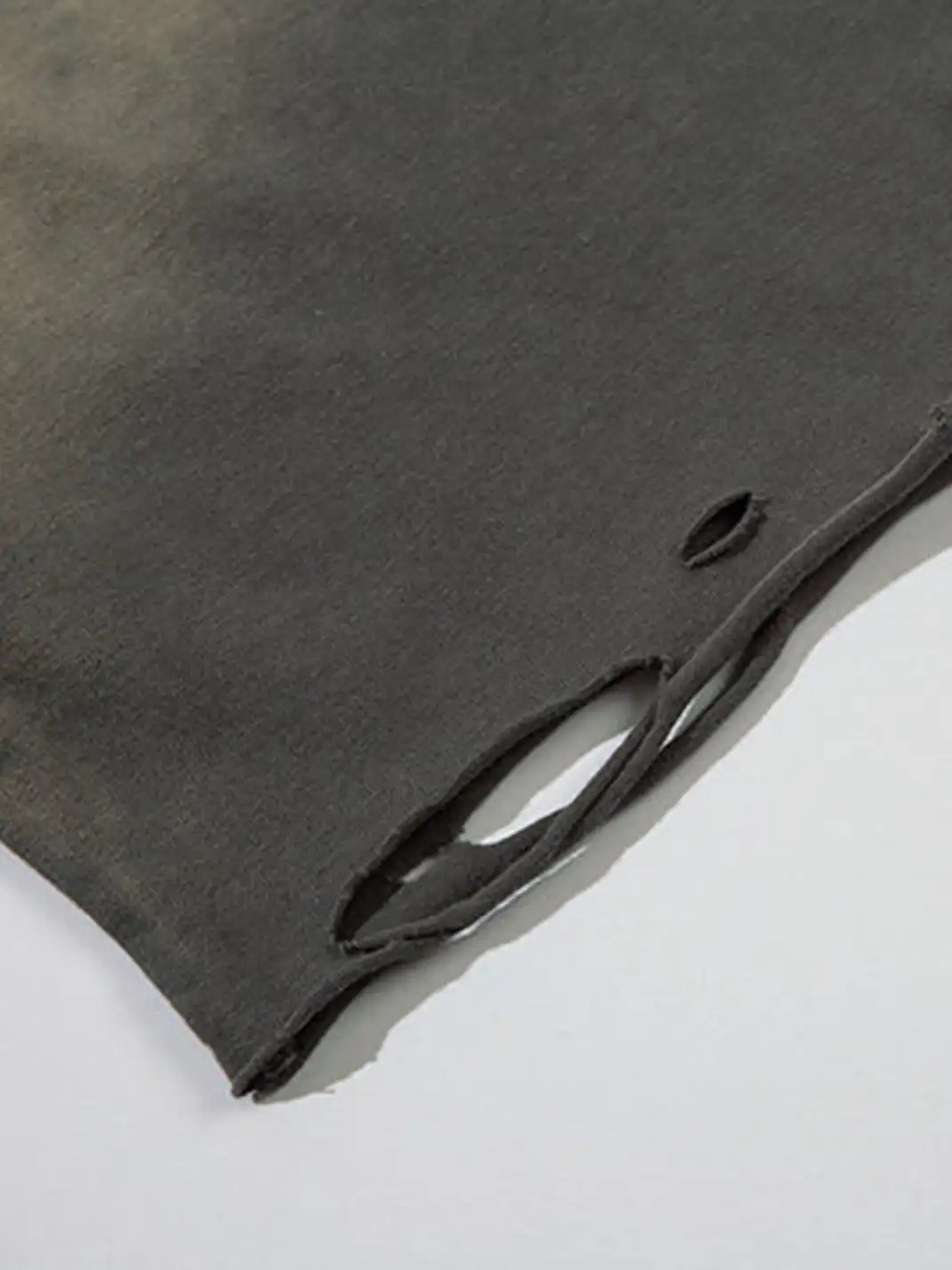 GPSTUDIO | Vintage Gradient Ripped T-shirt