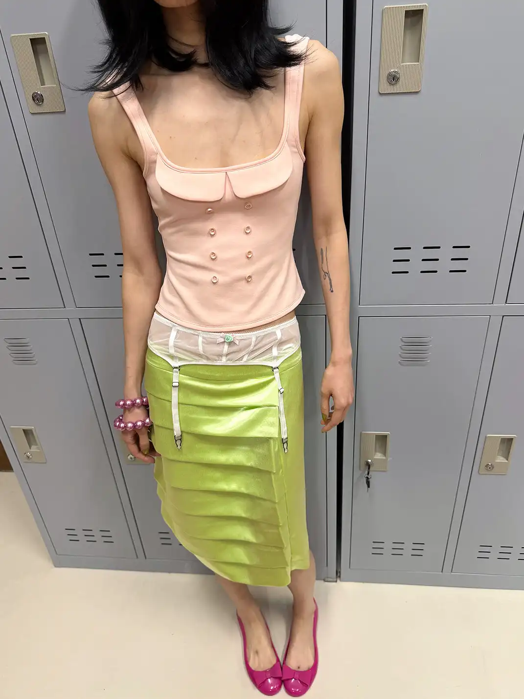 nit alcove | Five-color Low-cut Layered Button Cami Tank Top