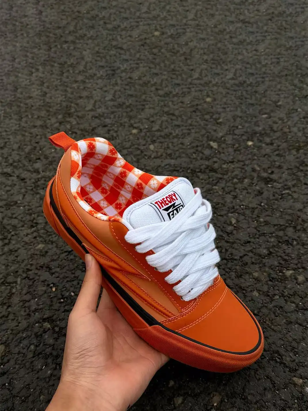 joasll | Purple Lobster Lightning Bread Skate Shoes