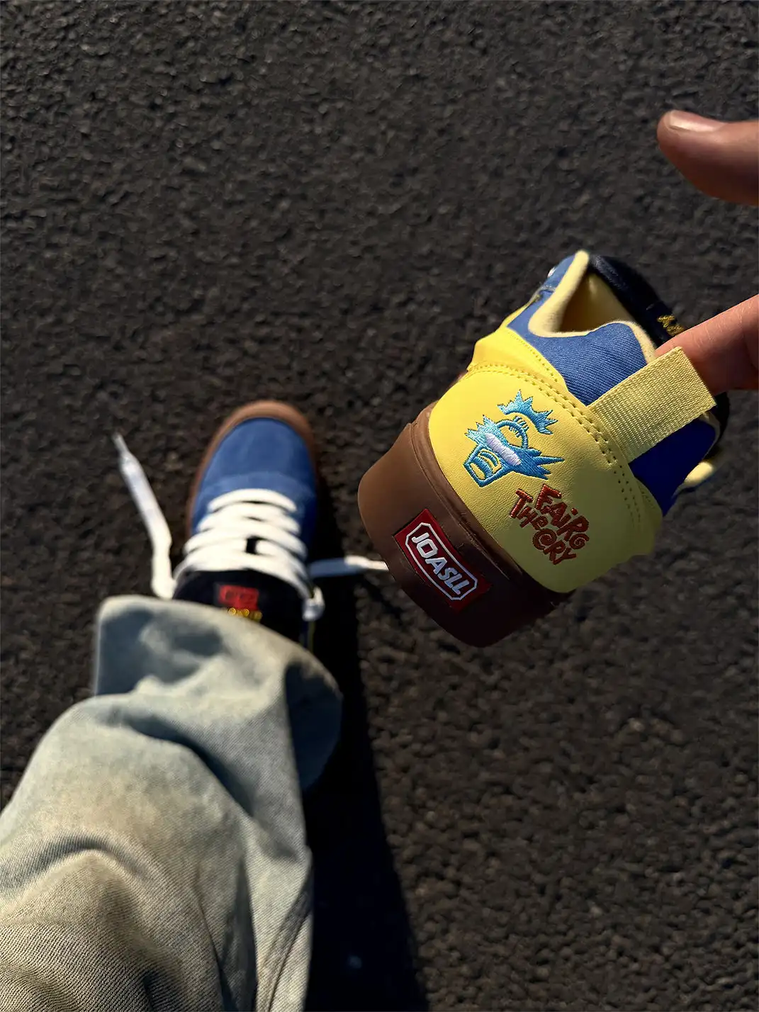 joasll | Dopamine Afro Embroidery Skate Shoes