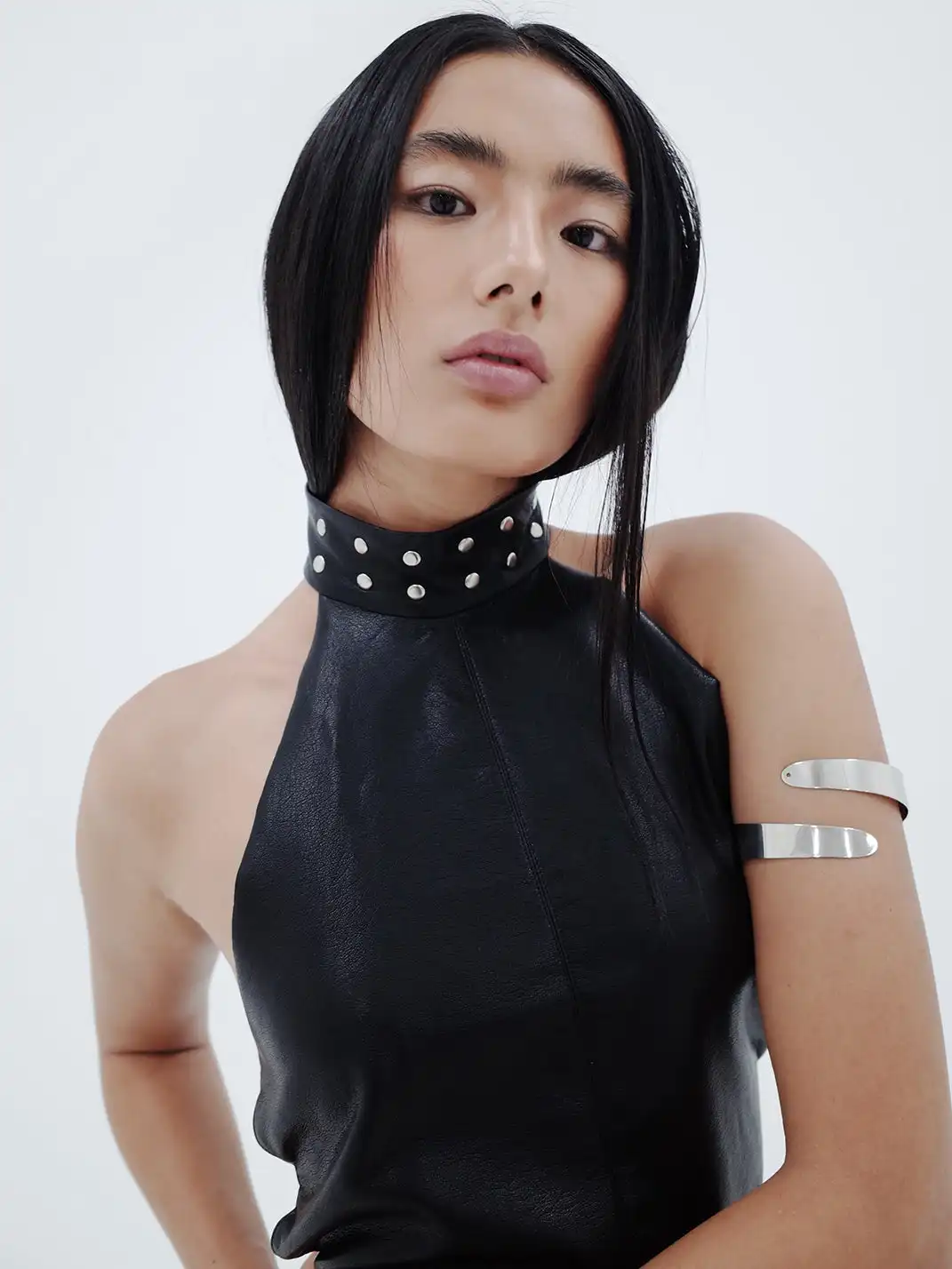 KISSKISSKIKI | Rivet Back Tie Sleeveless Top