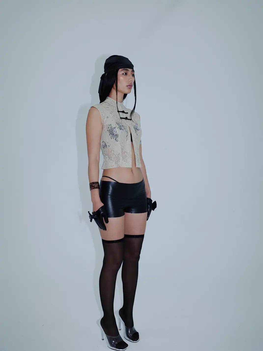 KISSKISSKIKI | Lace Hollow Out Stand Collar Waistcoat Top