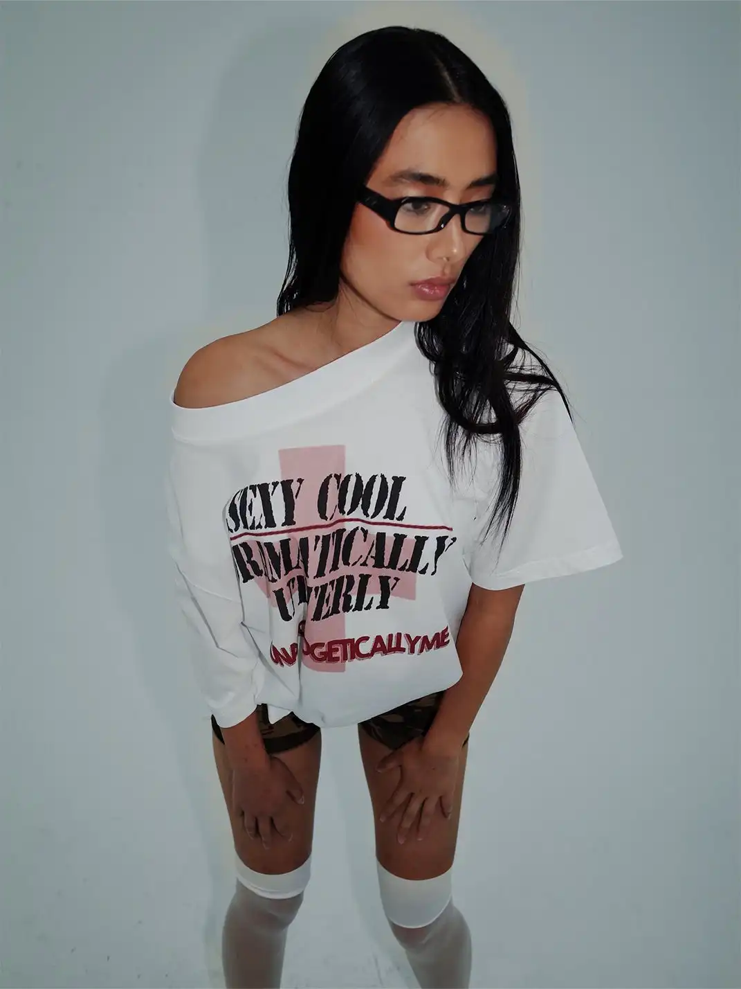 KISSKISSKIKI | Adjustable Off-Shoulder T-Shirt