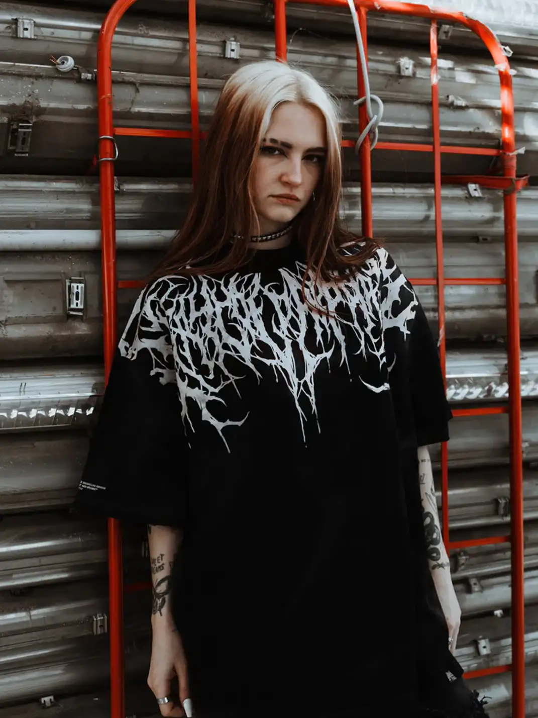MELANIN | Black Short Sleeve T-shirt with White Thorn Print