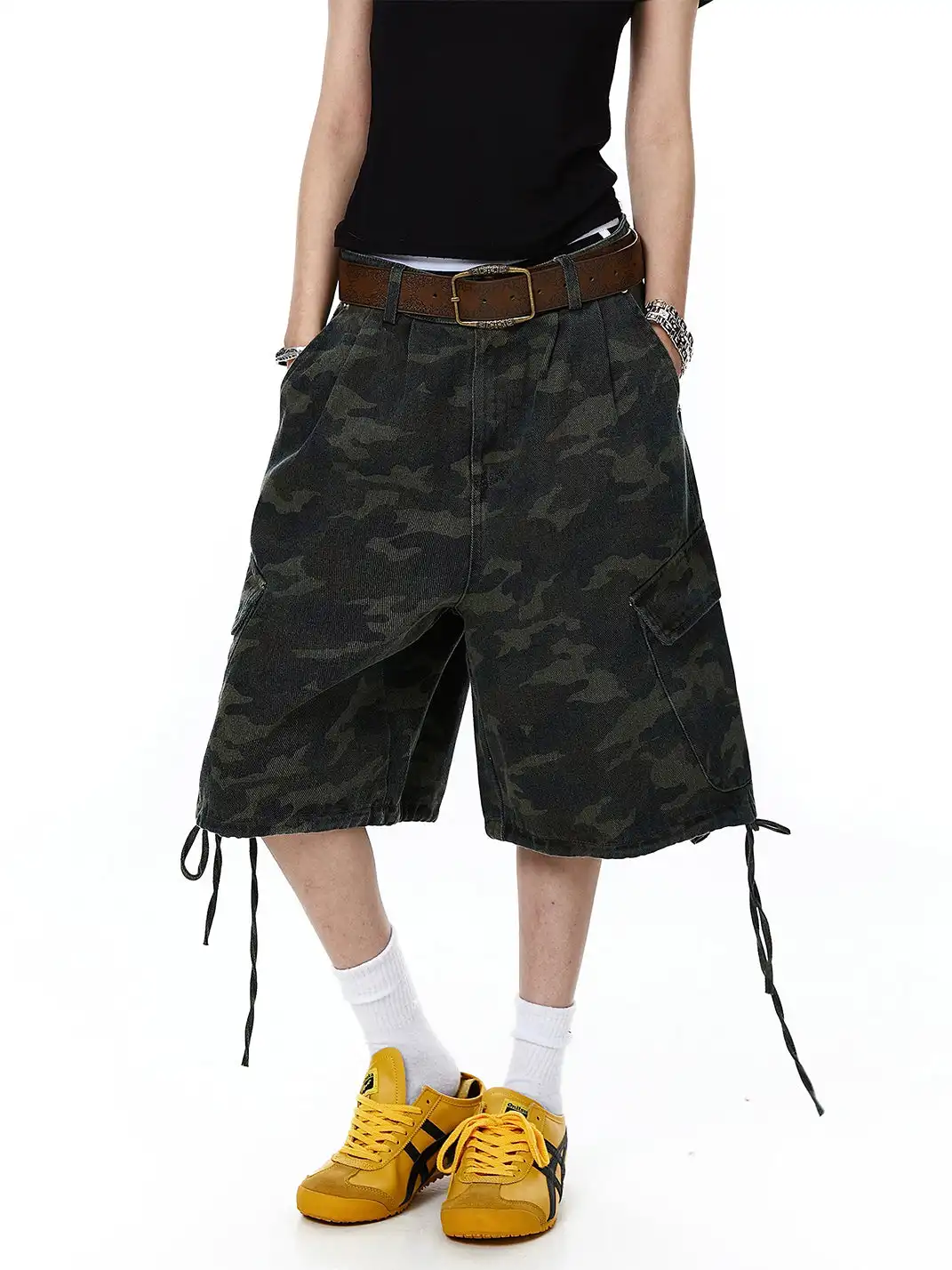 BLACKLISTS | Drawstring Multi-pocket Letter Camouflage Shorts