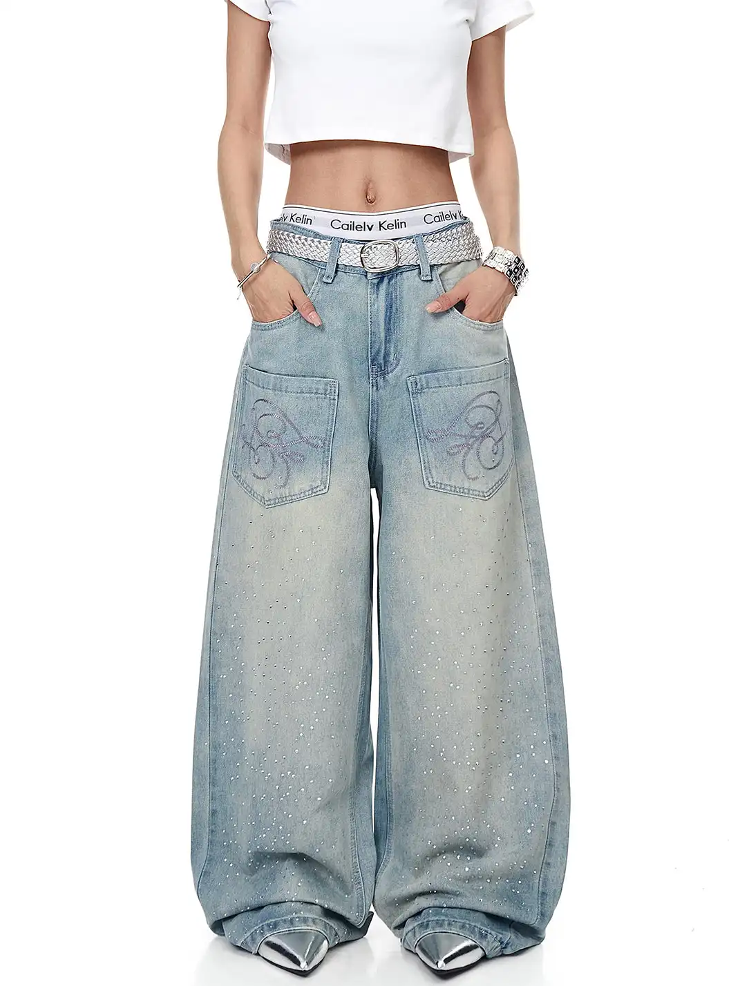 BLACKLISTS | Retro Rhinestone Star Straight Jeans