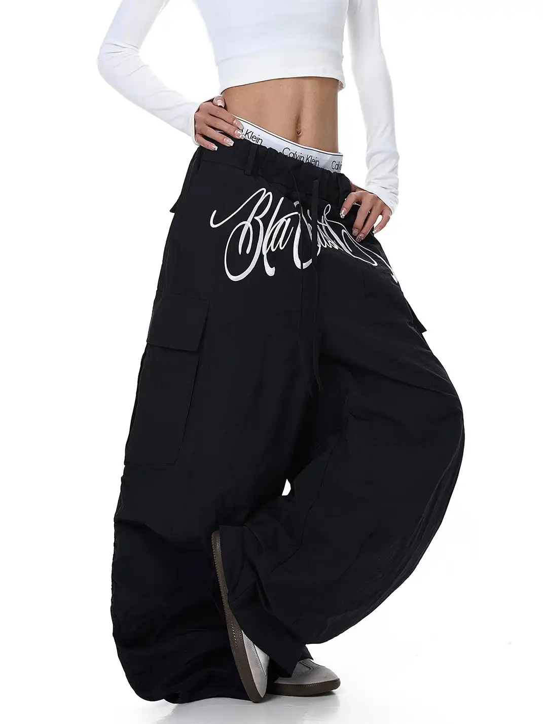 BLACKLISTS | Letter Embroidery Multi-pocket Pleated Cargo Pants