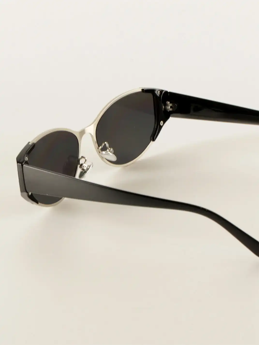 404 | Metal Style Color Block Frame Sunglasses