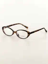 404 | Slightly Upturned Cat Eye Glasses