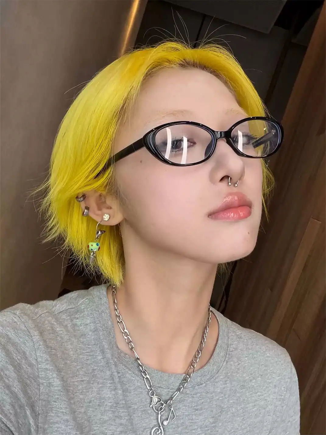 404 | Slightly Upturned Cat Eye Glasses