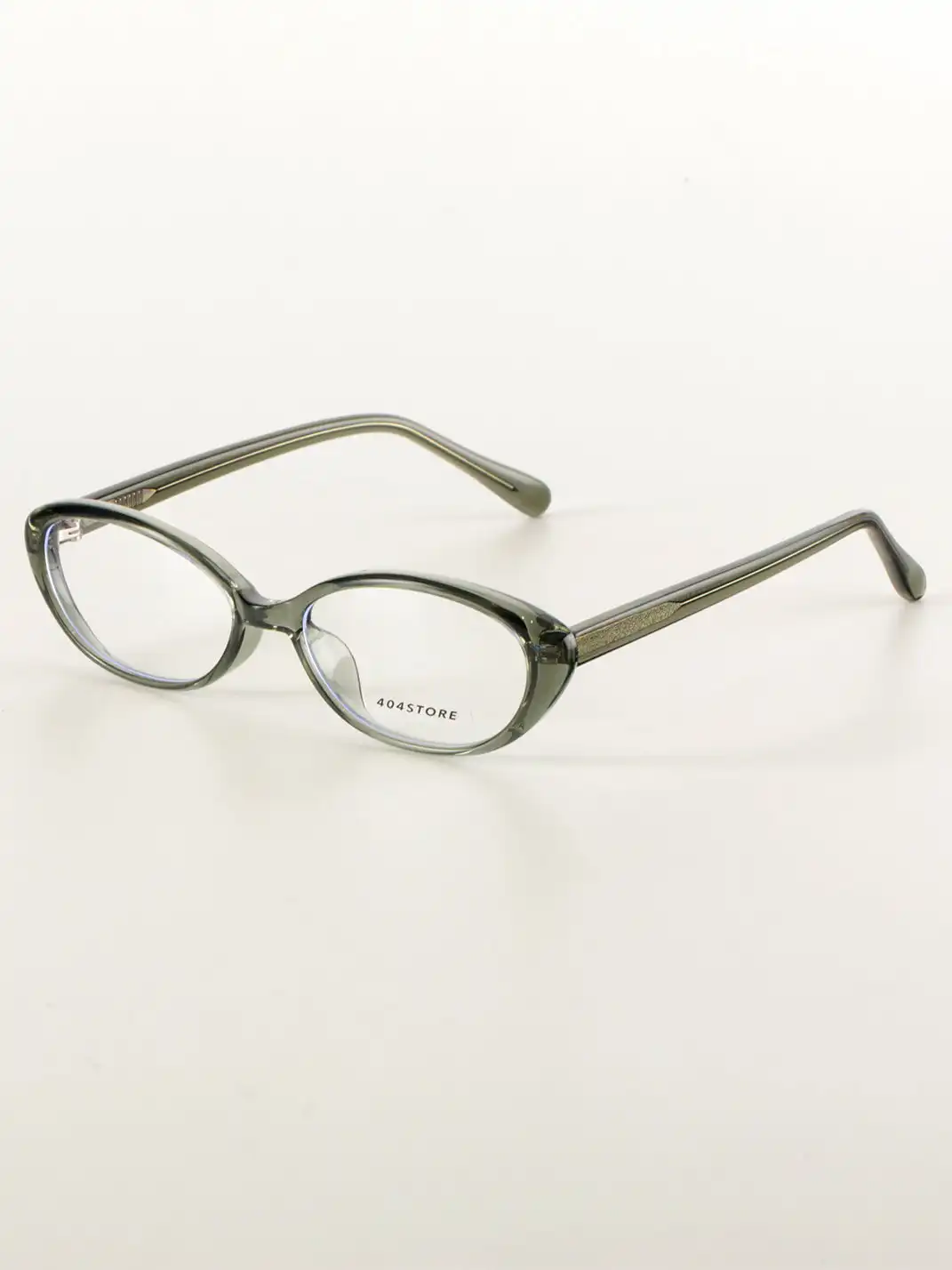 404 | Slightly Upturned Cat Eye Glasses