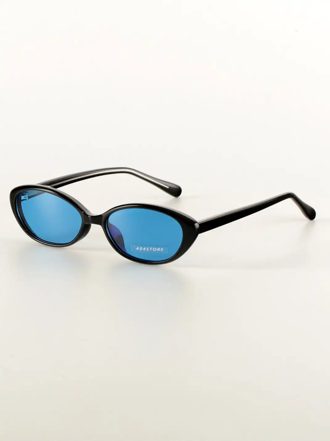 404 | Slightly Upturned Cat Eye Glasses