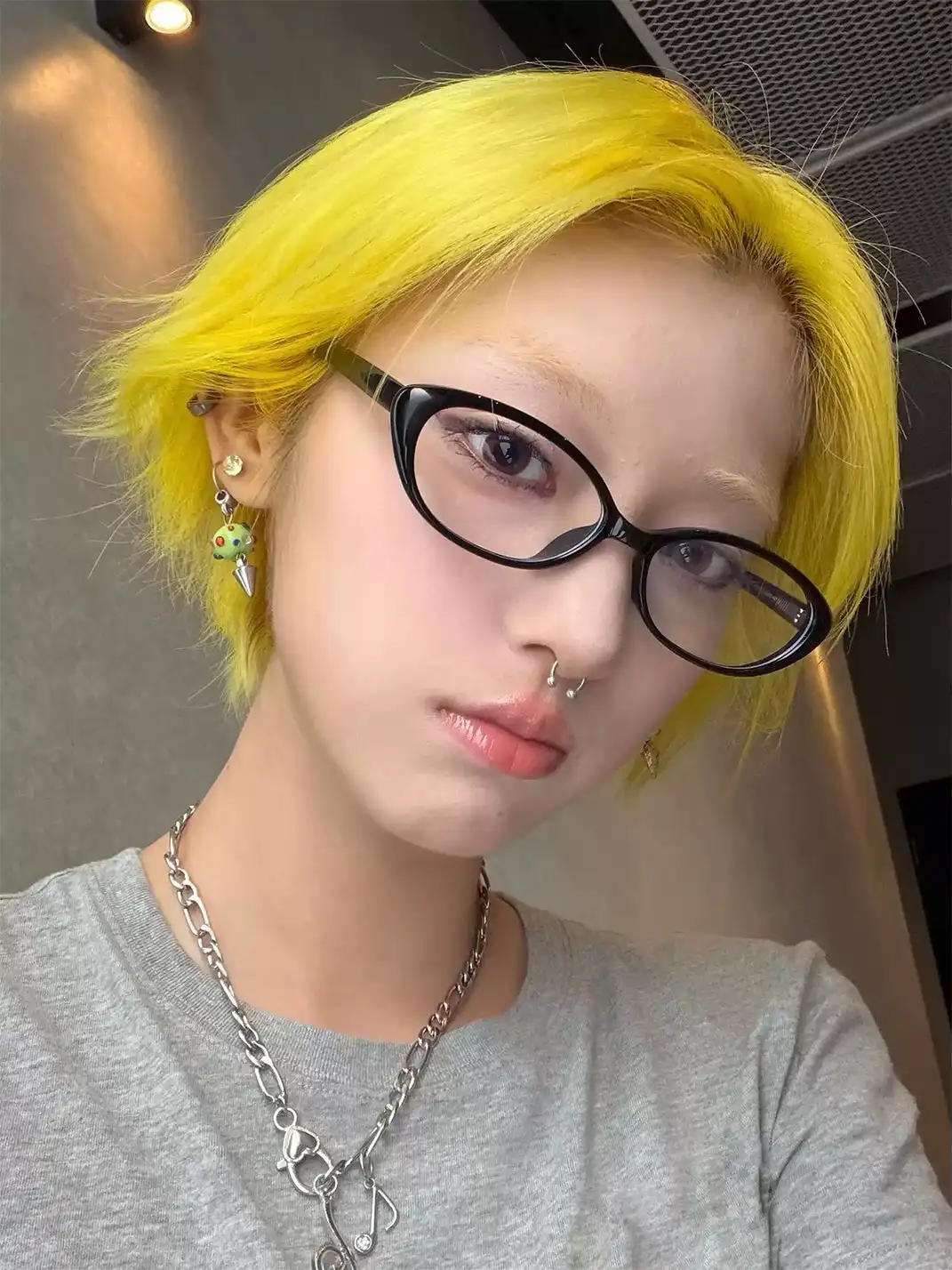404 | Slightly Upturned Cat Eye Glasses