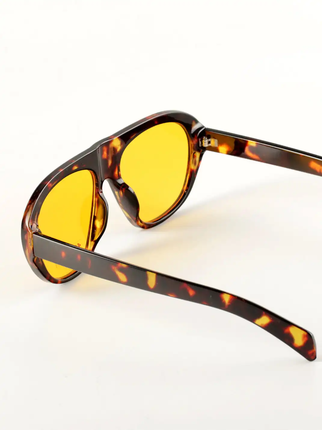 404 | One-piece Oval Versatile Sunglasses