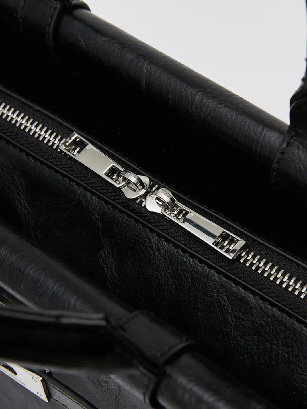 TAICHIISM | Vintage Oil-Waxed Bell Bag
