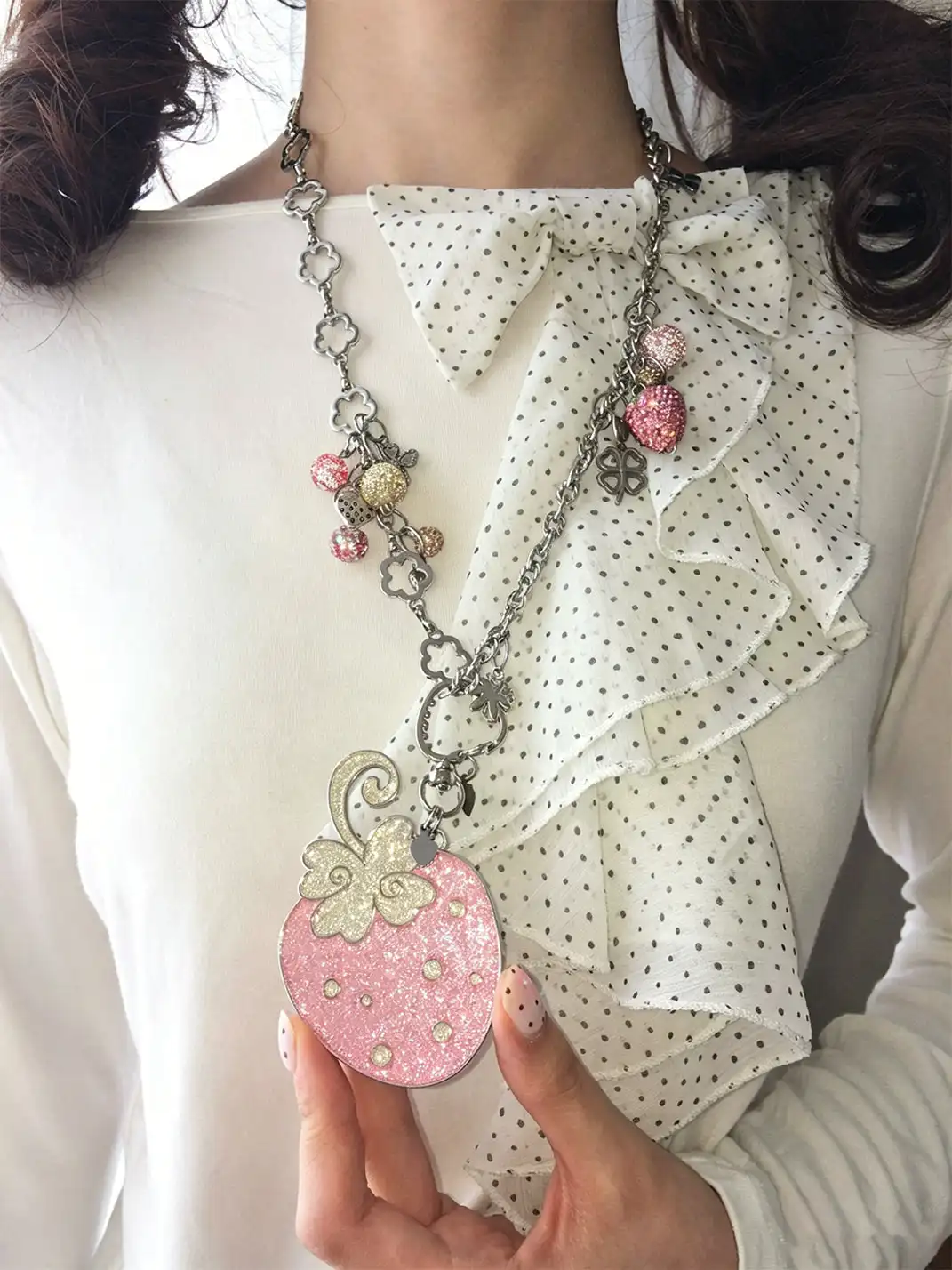 CRS | Shiny Strawberry Shaped Metal Necklace