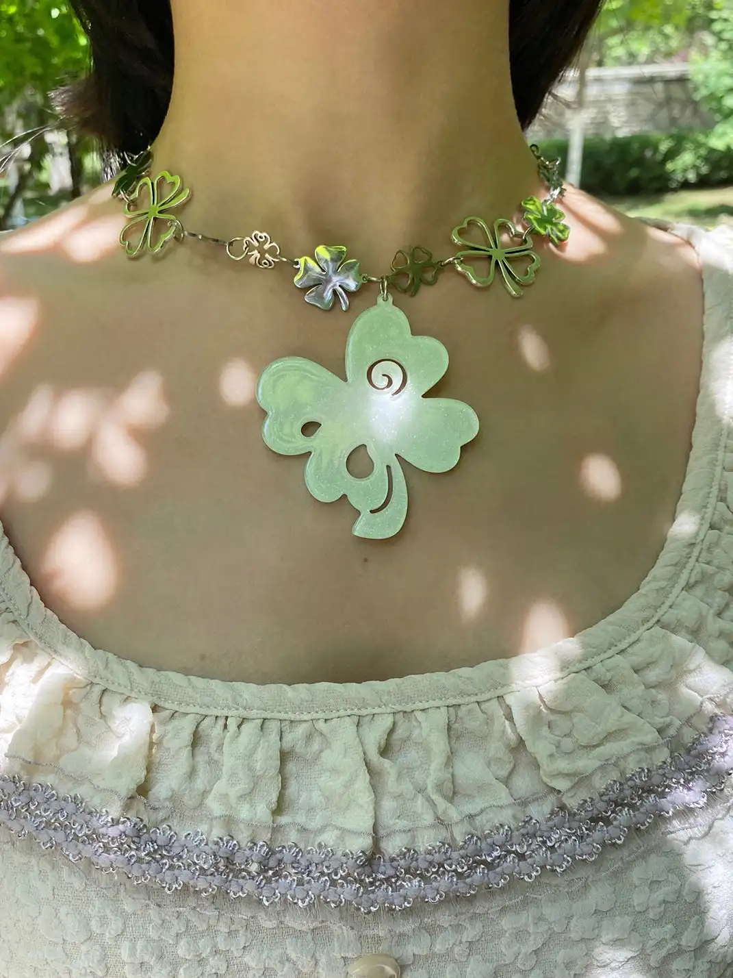 CRS | Shiny Clover Hollow Metal Necklace