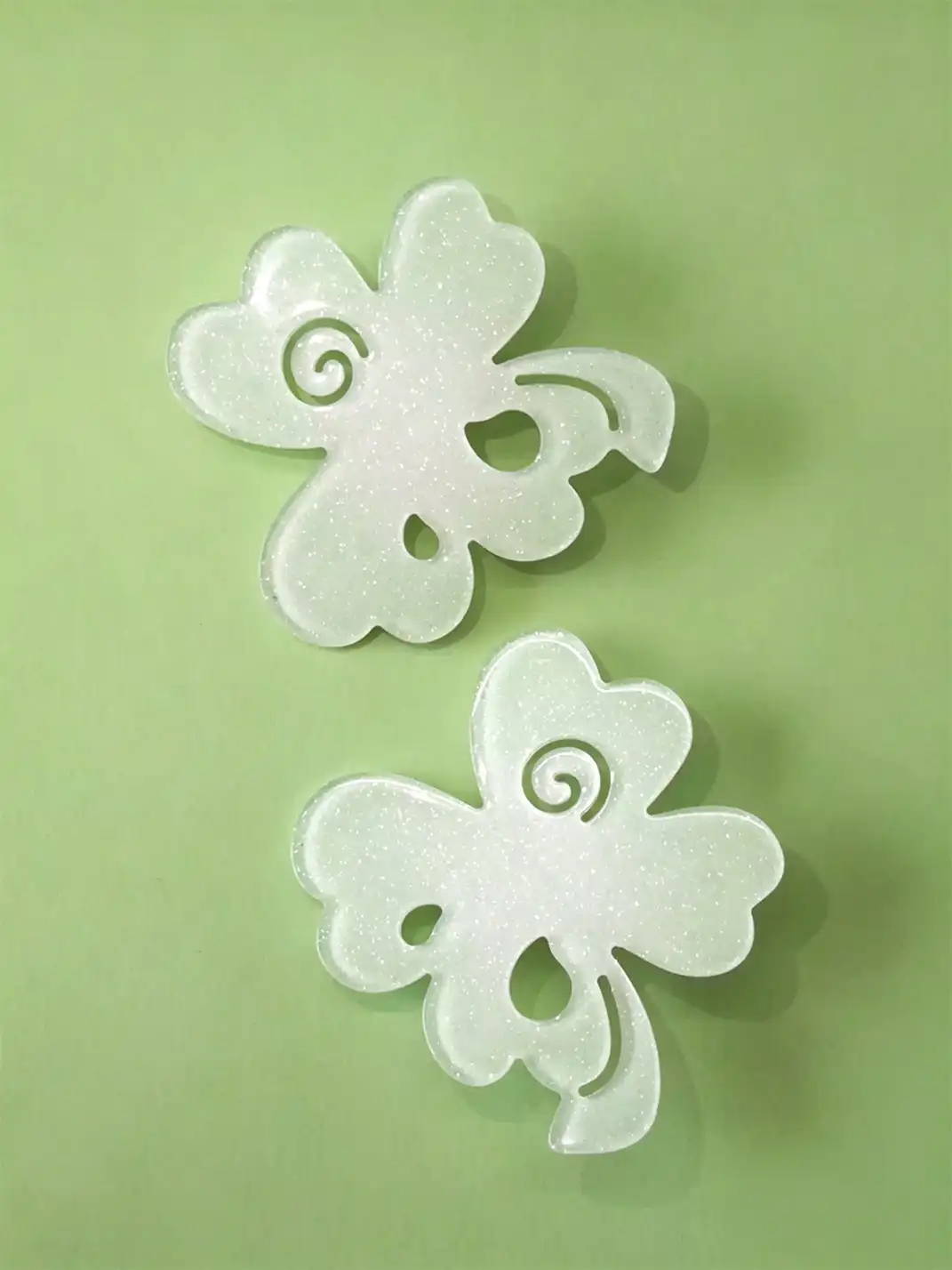 CRS | Hollow Out Clover Hair Clip