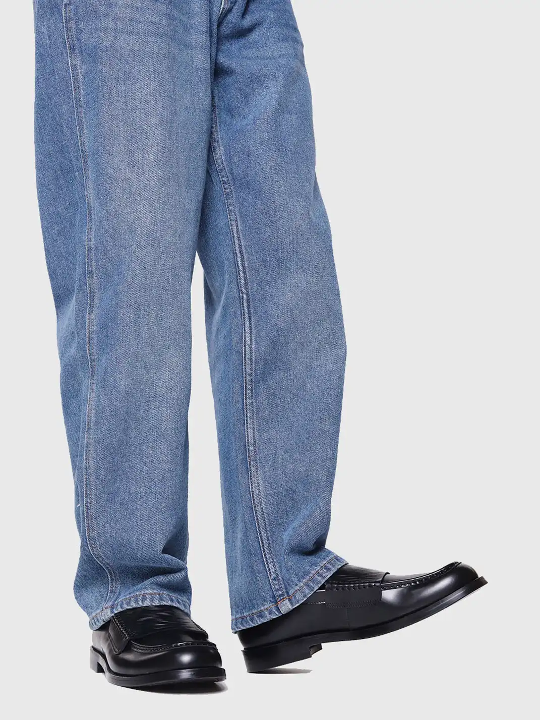 SHENLV | Embossed Cowhide Loafers