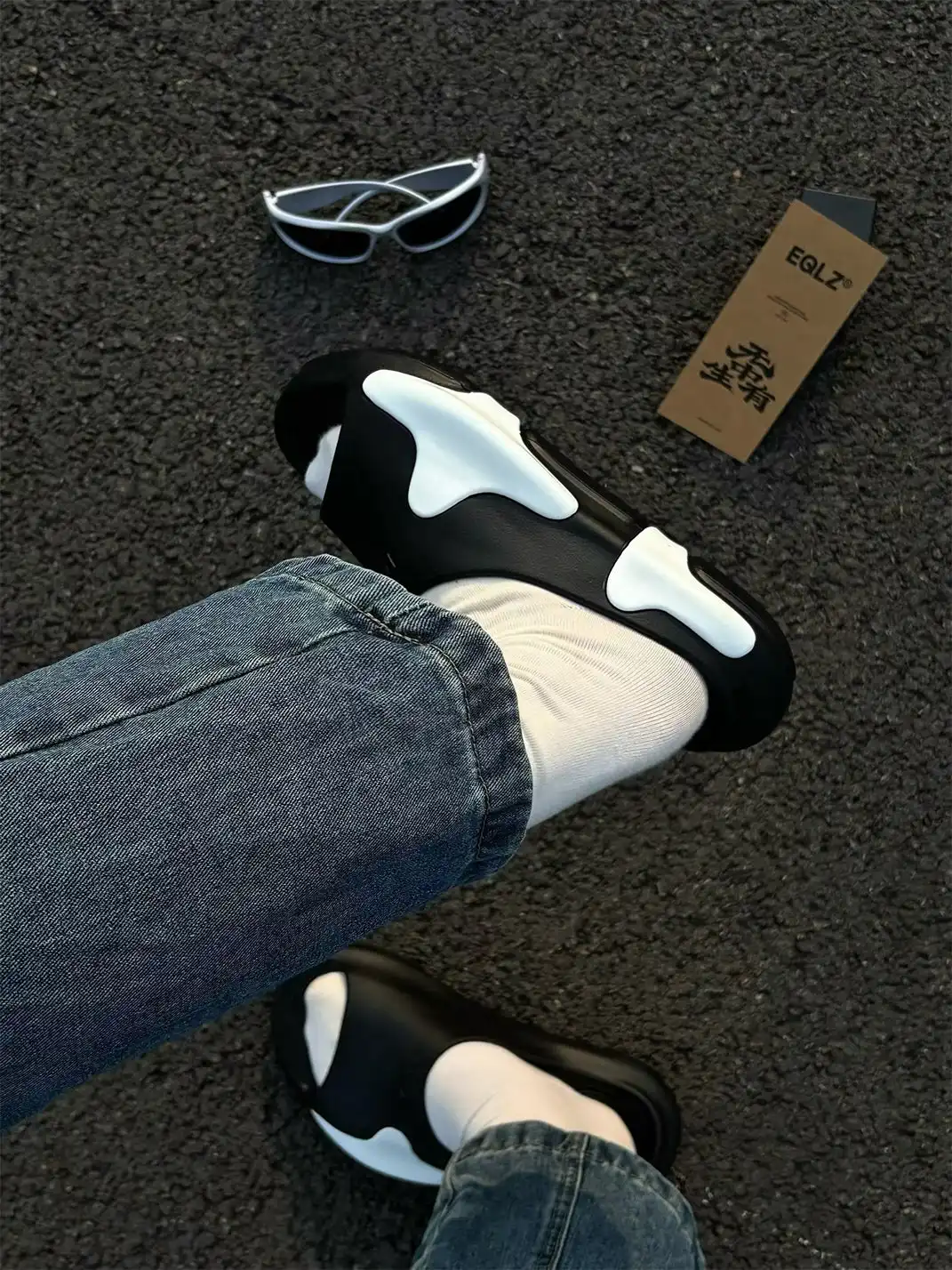 EQLZ | Asymmetrical Color Block Cloud Slides
